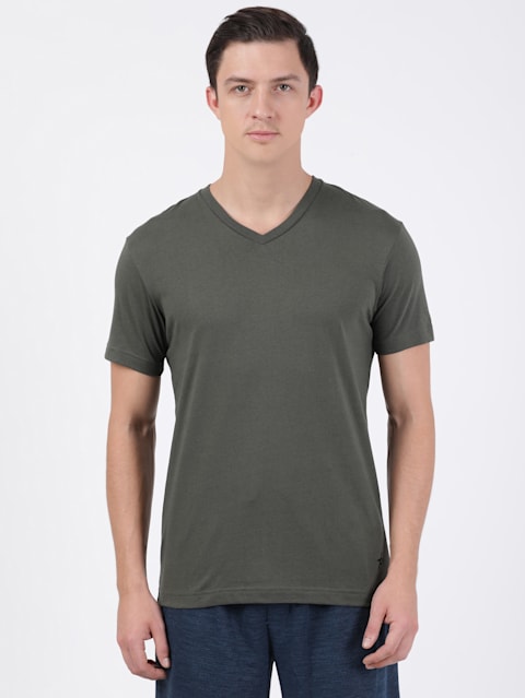 Men's Super Combed Cotton Rich Solid V Neck Half Sleeve T-Shirt - Deep Olive