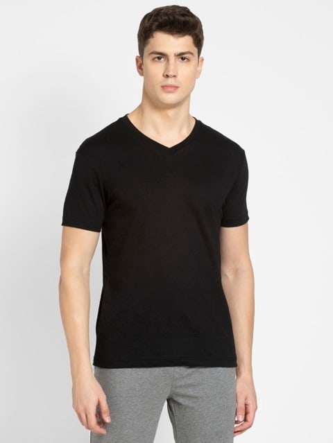 Men's Super Combed Cotton Rich Solid V Neck Half Sleeve T-Shirt - Black