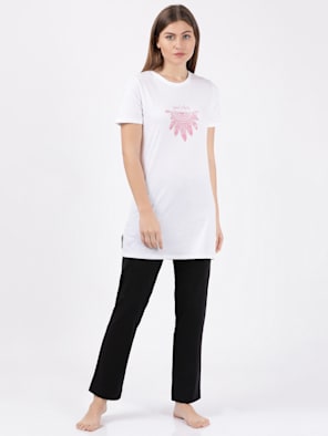 White T-Shirts: Buy White T-Shirts for Women Online at Best Price