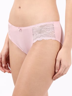 The 23 Best Pairs of Seamless Underwear for Women  No Show Underwear