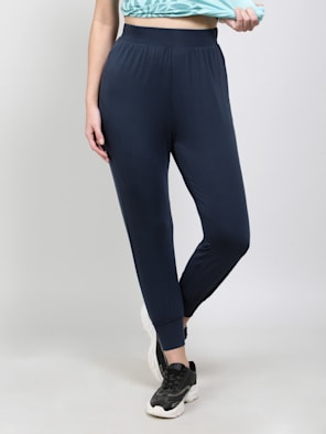 Buy Women's Super Combed Cotton Elastane Stretch Leggings with Coin Pocket  and Contrast Side Piping - Black AW73
