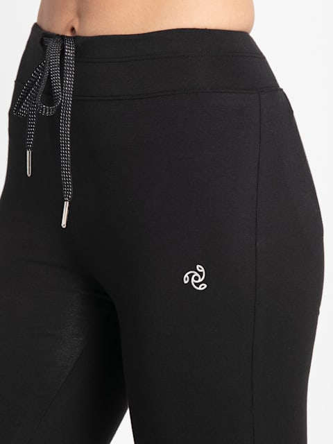 Buy Women's Super Combed Cotton Elastane Stretch Yoga Pants with Side  Zipper Pockets - Black Printed AA01 | Jockey India